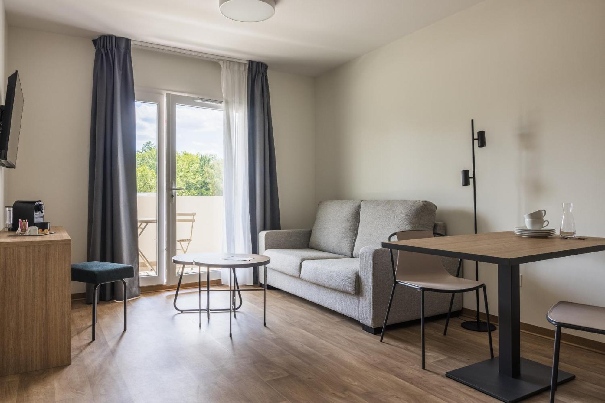 Allegre Les Fumades Hotel Des Thermes Des Fumades מראה חיצוני תמונה