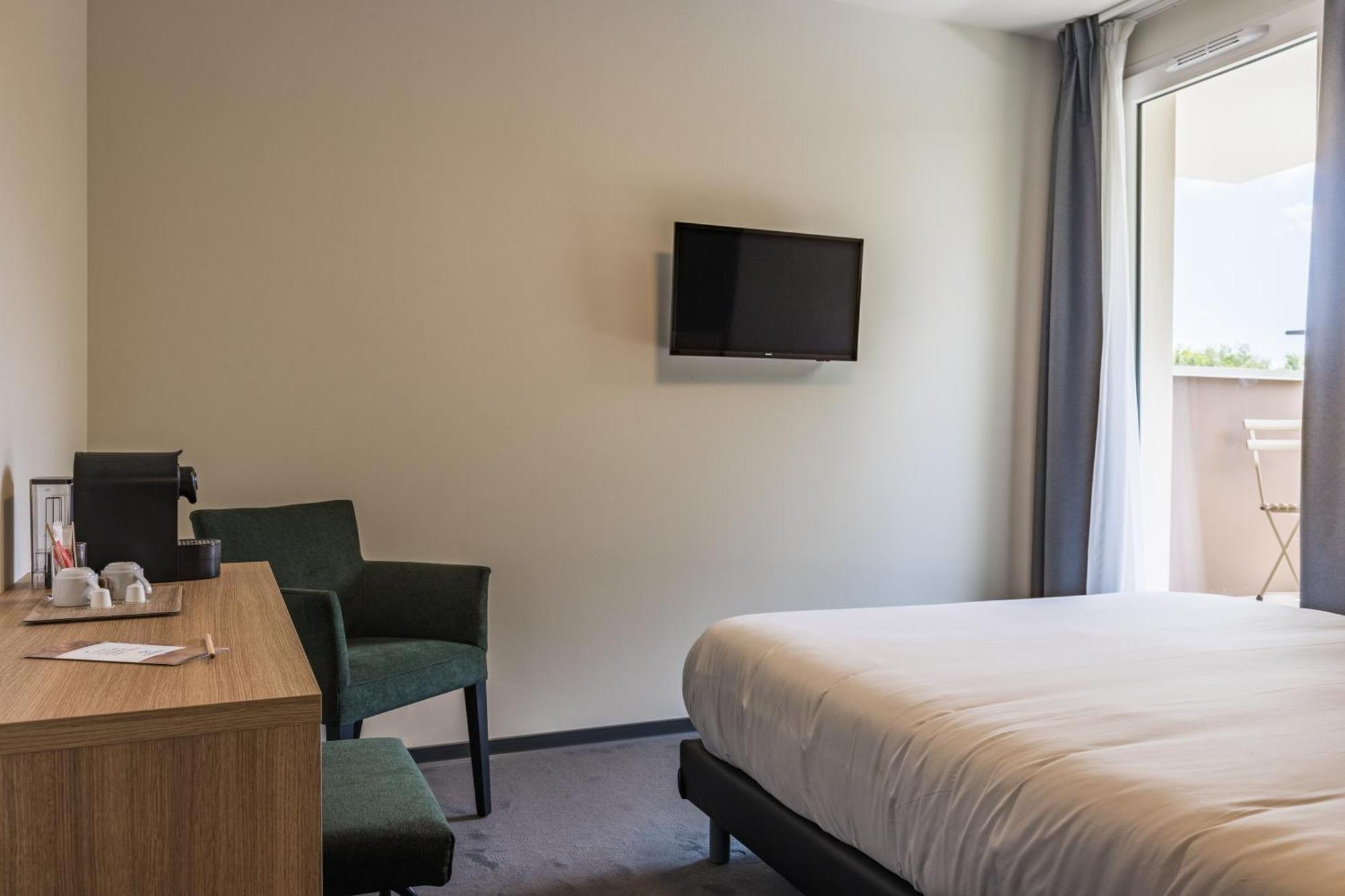 Allegre Les Fumades Hotel Des Thermes Des Fumades מראה חיצוני תמונה